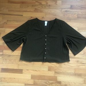 H & M olive green Sweater top